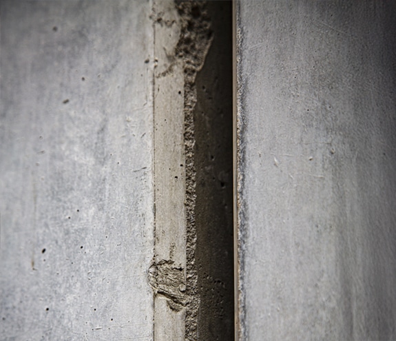 Dyna Products - FormSkin concrete formwork products photo concrete slab edge without the use of FormSkin.